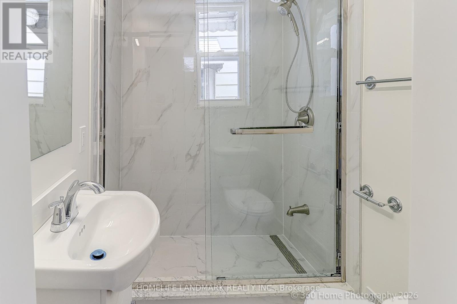 2nd Floor Bath