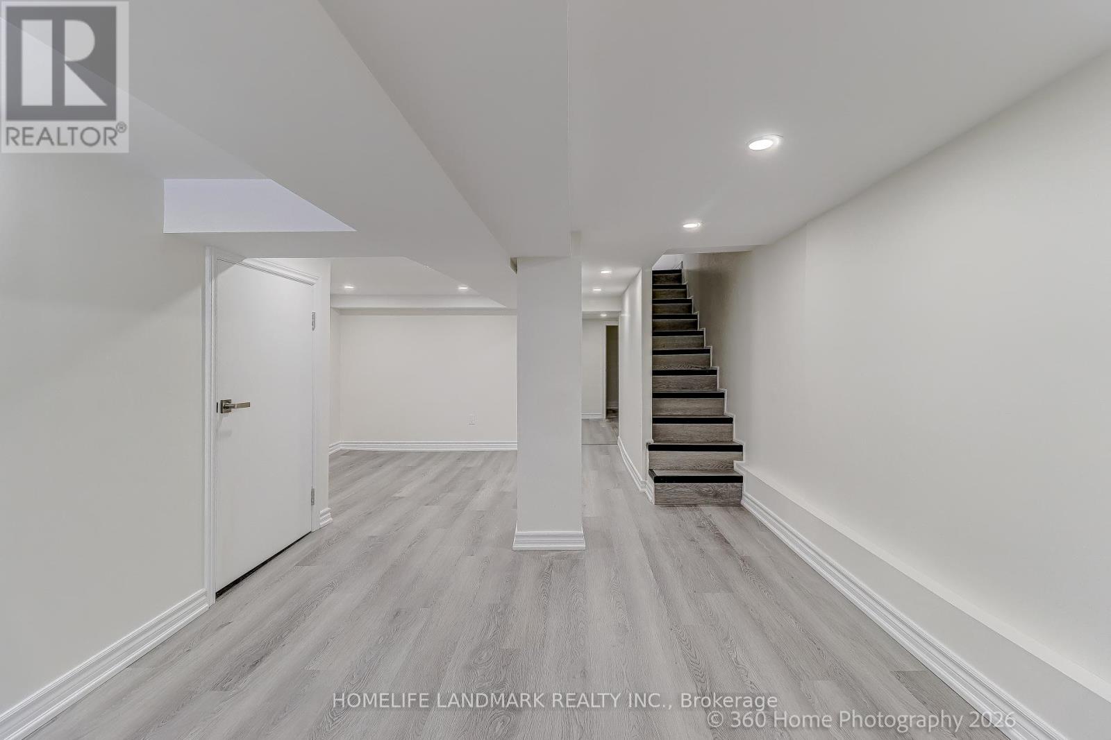 4 ANDREWS AVENUE - 27