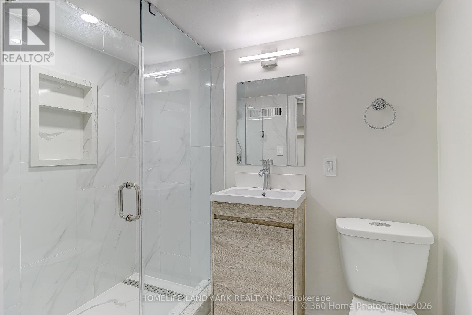 4 ANDREWS AVENUE - 30