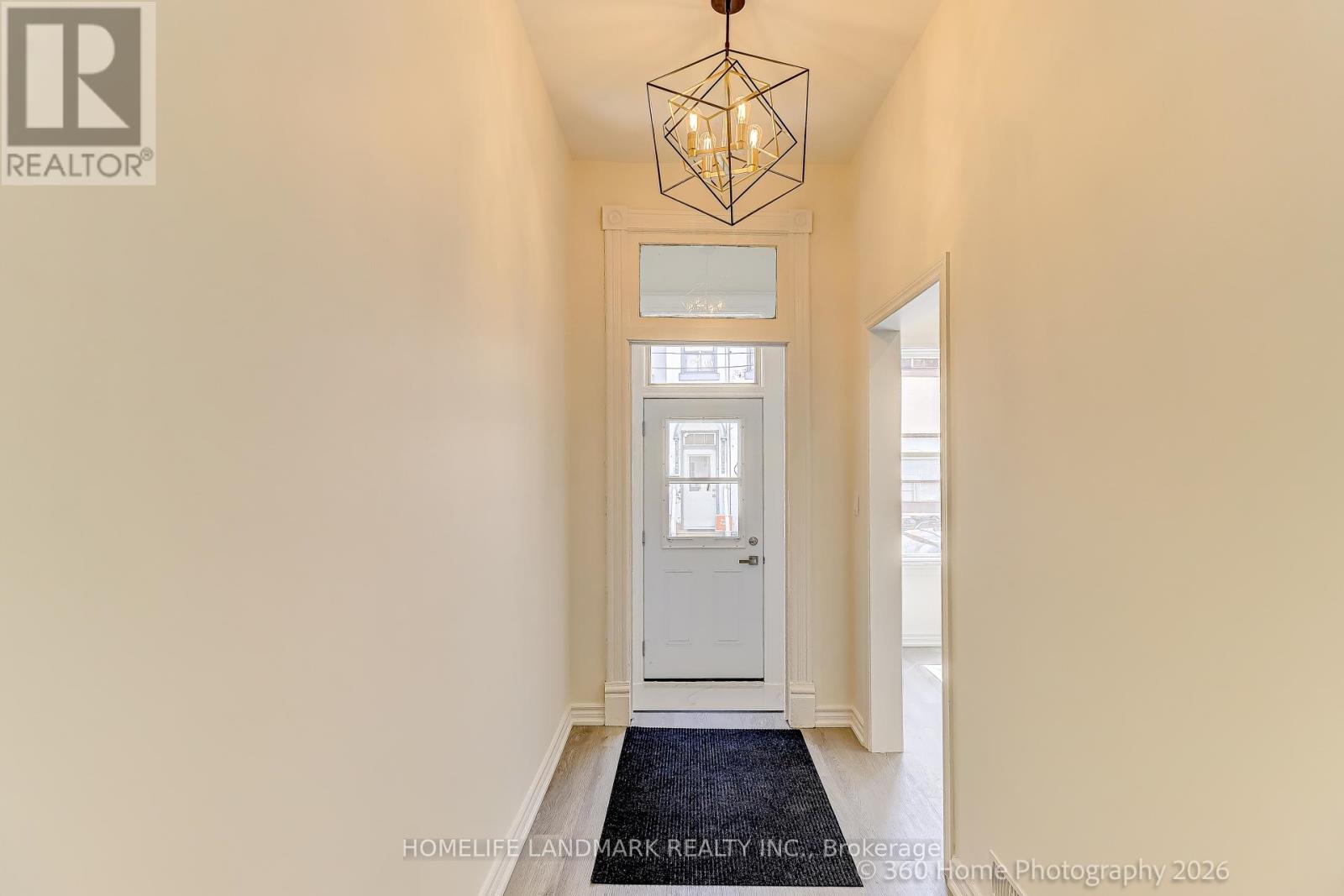 4 ANDREWS AVENUE - 4