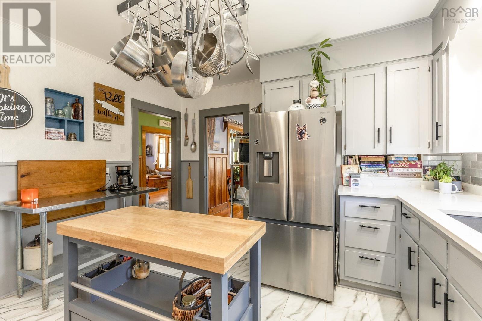 Property 16 of 49 of 5989 Stellarton Trafalgar Road