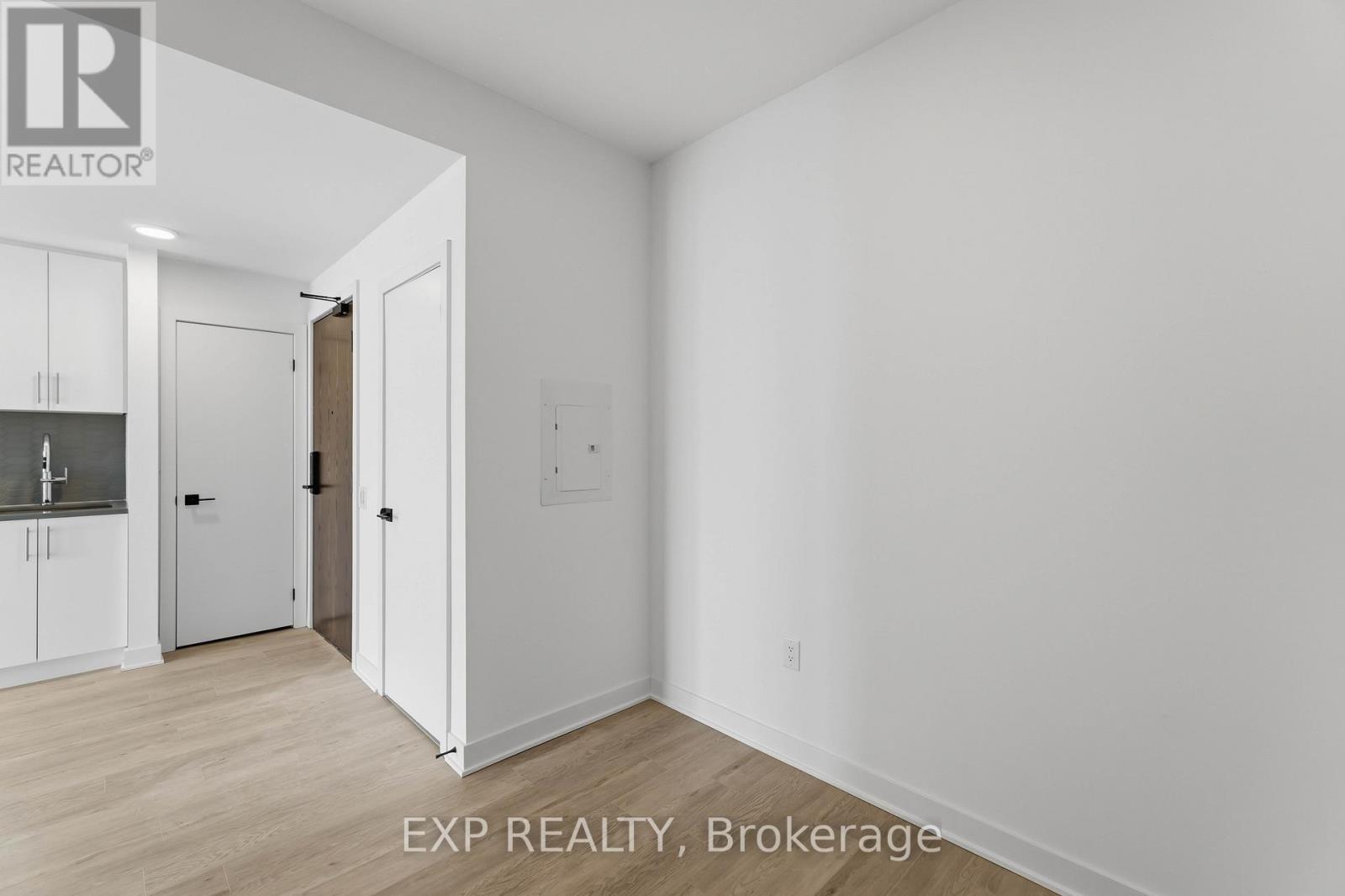 1315 - 2782 BARTON STREET E — photo 11