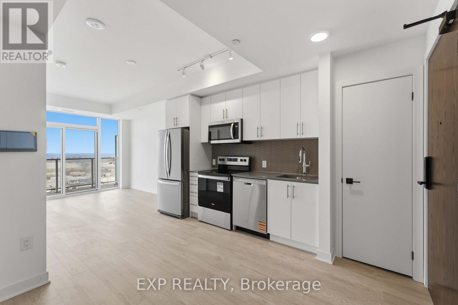 1315 - 2782 BARTON STREET E — photo 4