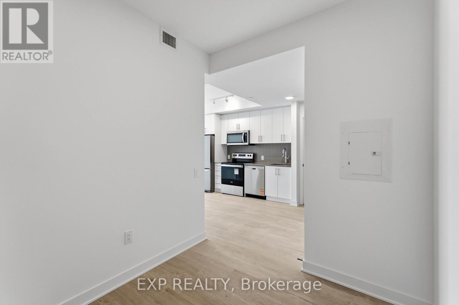 1315 - 2782 BARTON STREET E — photo 10