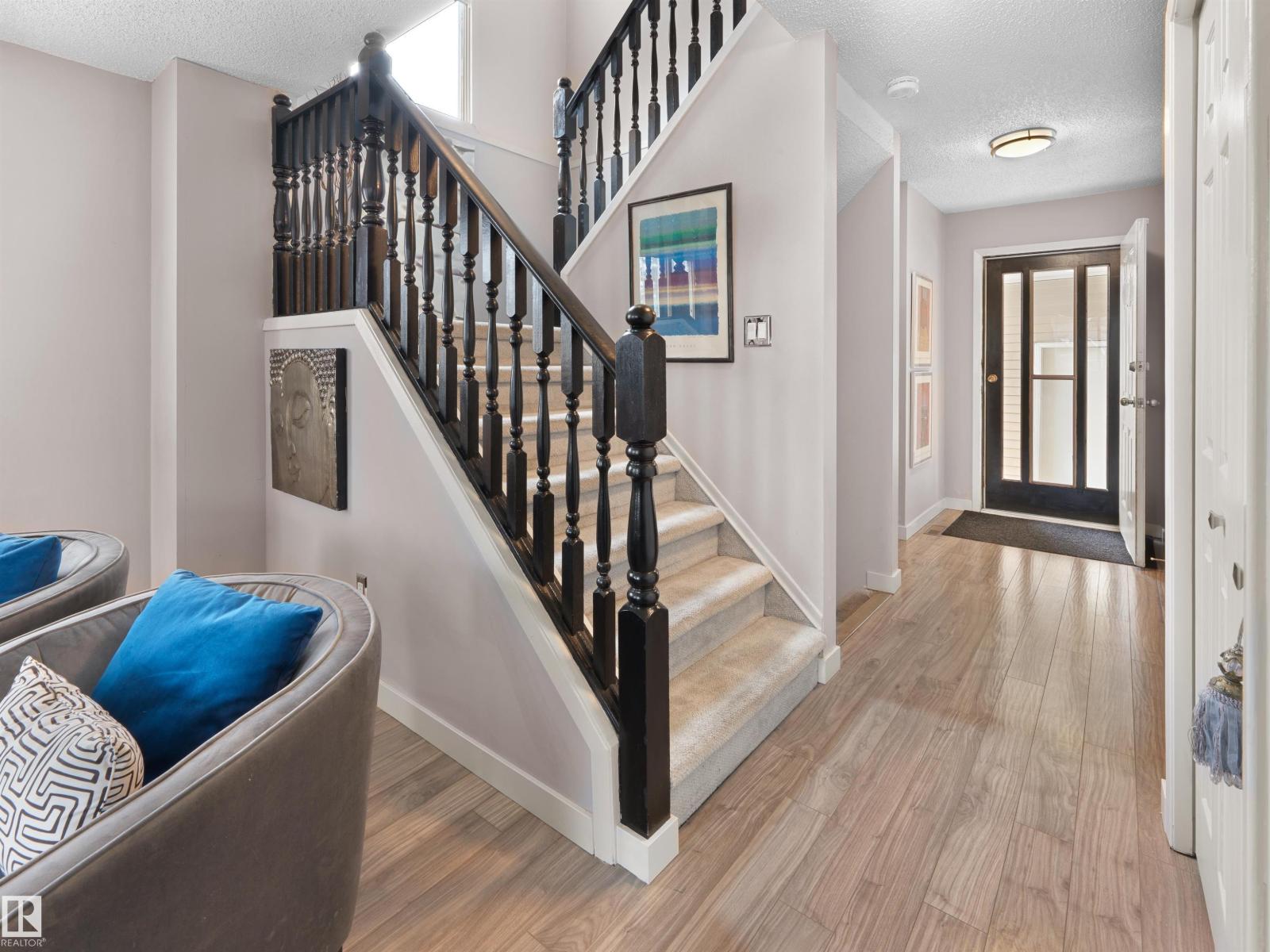 12335 25 AV NW, Edmonton