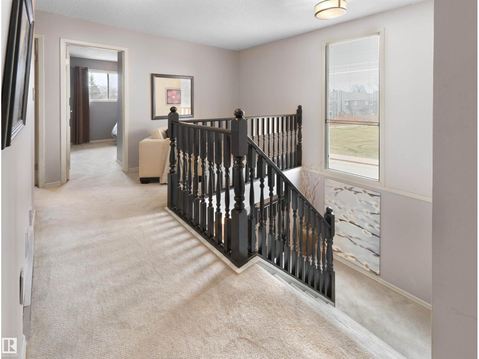 12335 25 AV NW, Edmonton