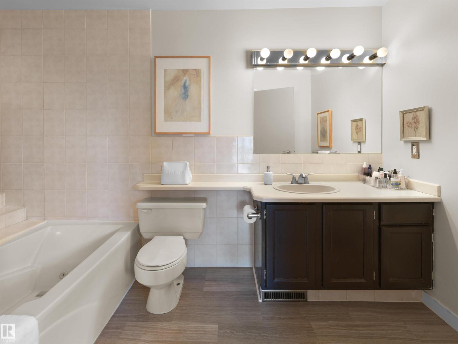 12335 25 AV NW, Edmonton