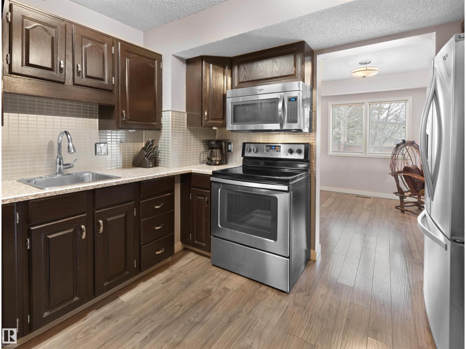 12335 25 AV NW, Edmonton