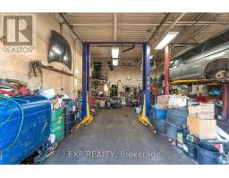 2a - 12 Lepage Court, Toronto, ON M3J1Z9 Photo 10