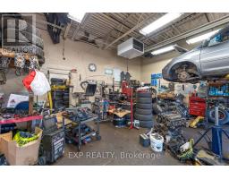 2a - 12 Lepage Court, Toronto, ON M3J1Z9 Photo 12