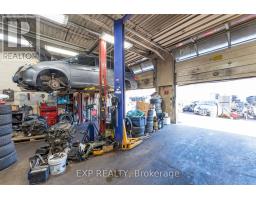 2a - 12 Lepage Court, Toronto, ON M3J1Z9 Photo 14
