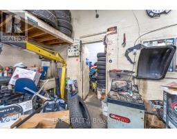 2a - 12 Lepage Court, Toronto, ON M3J1Z9 Photo 16