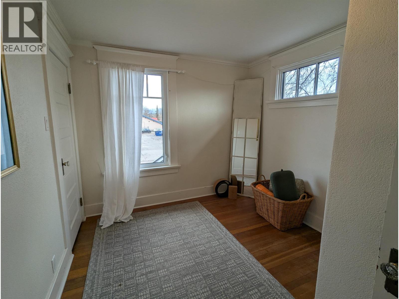 3891 BROADWAY AVENUE, Smithers