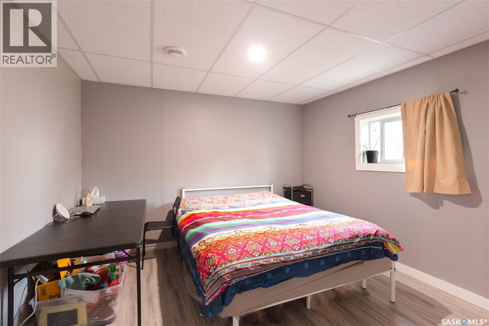 306 Fairford STREET W - 8
