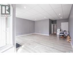 306 Fairford Street W, Moose Jaw, SK S6H1V9 Photo 11
