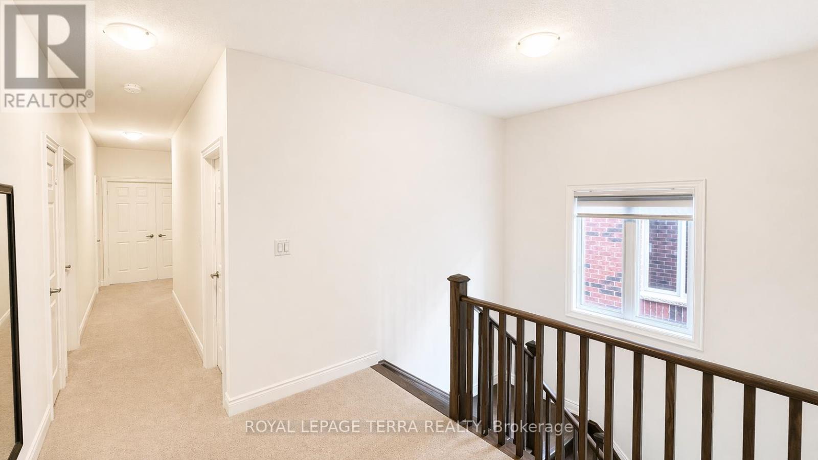 144 BLOOMFIELD CRESCENT — photo 23