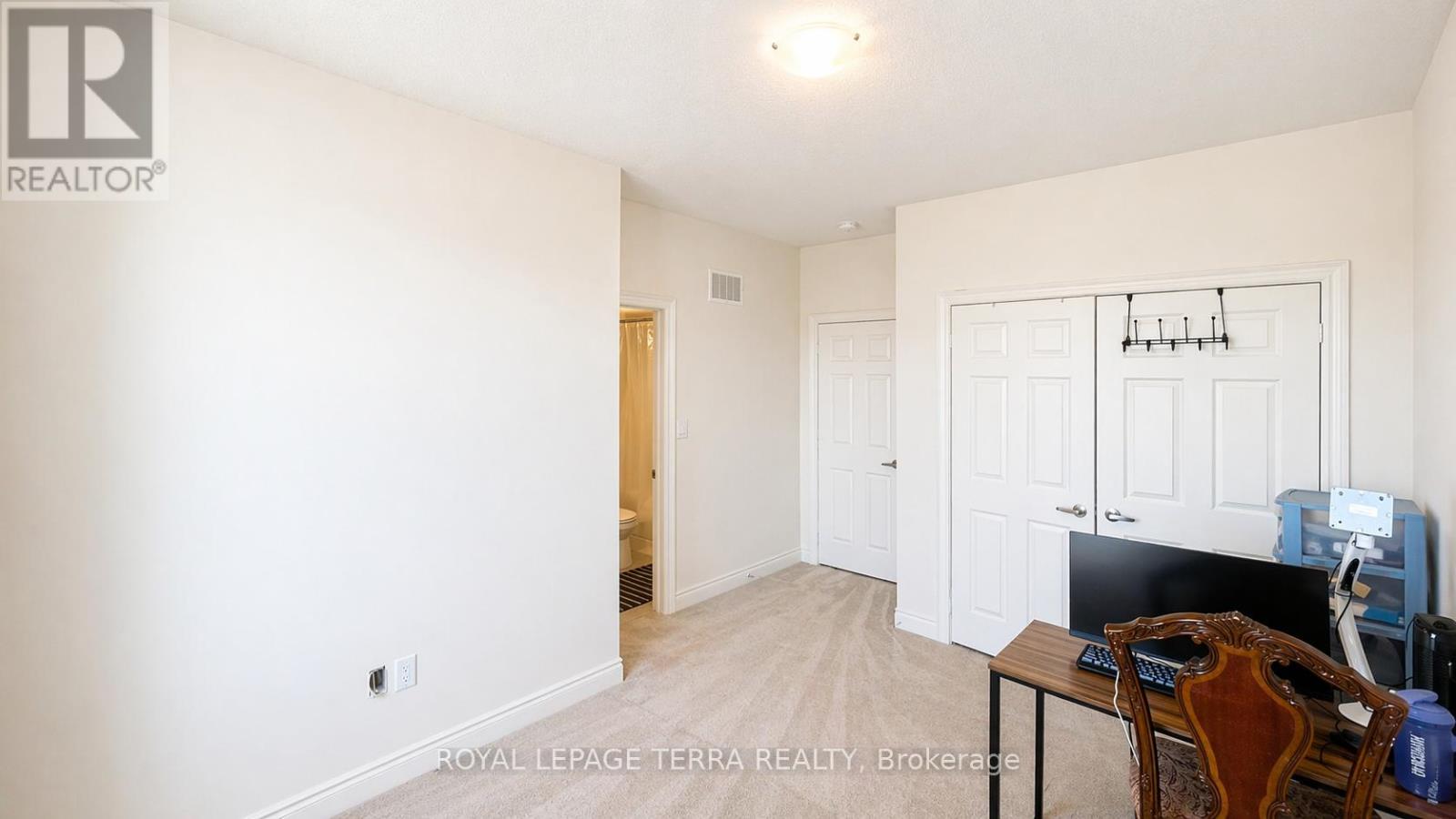 144 BLOOMFIELD CRESCENT — photo 33