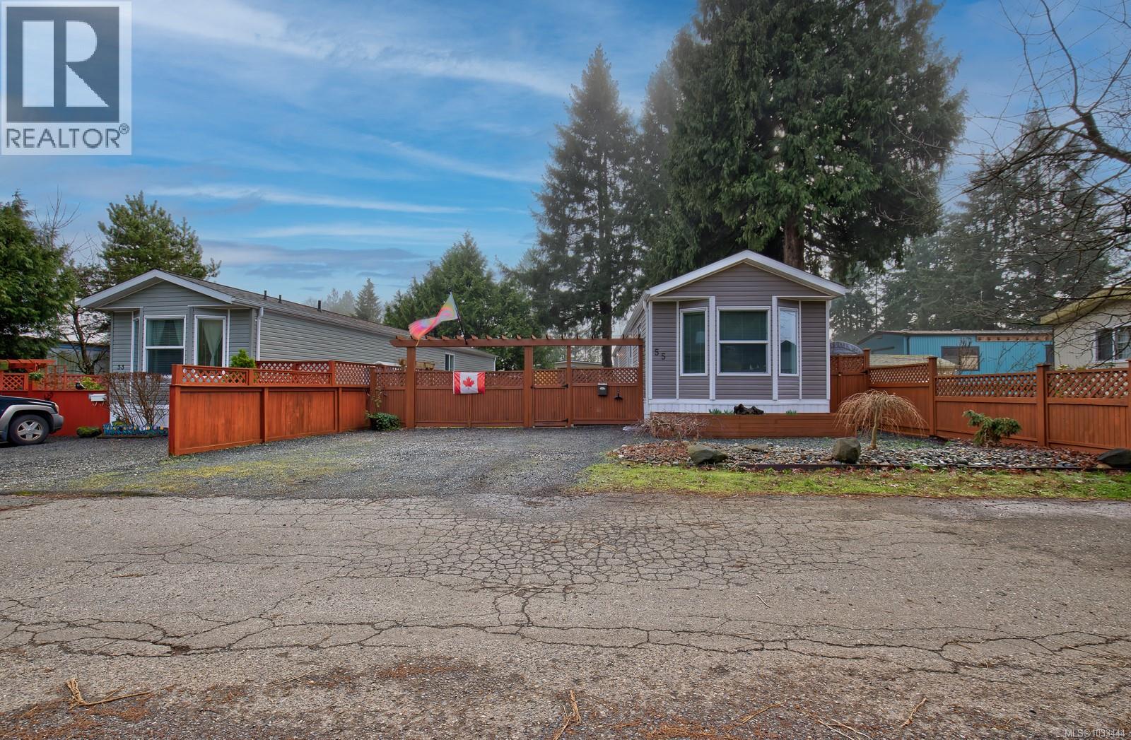 #55 971 Douglas Ave - 29