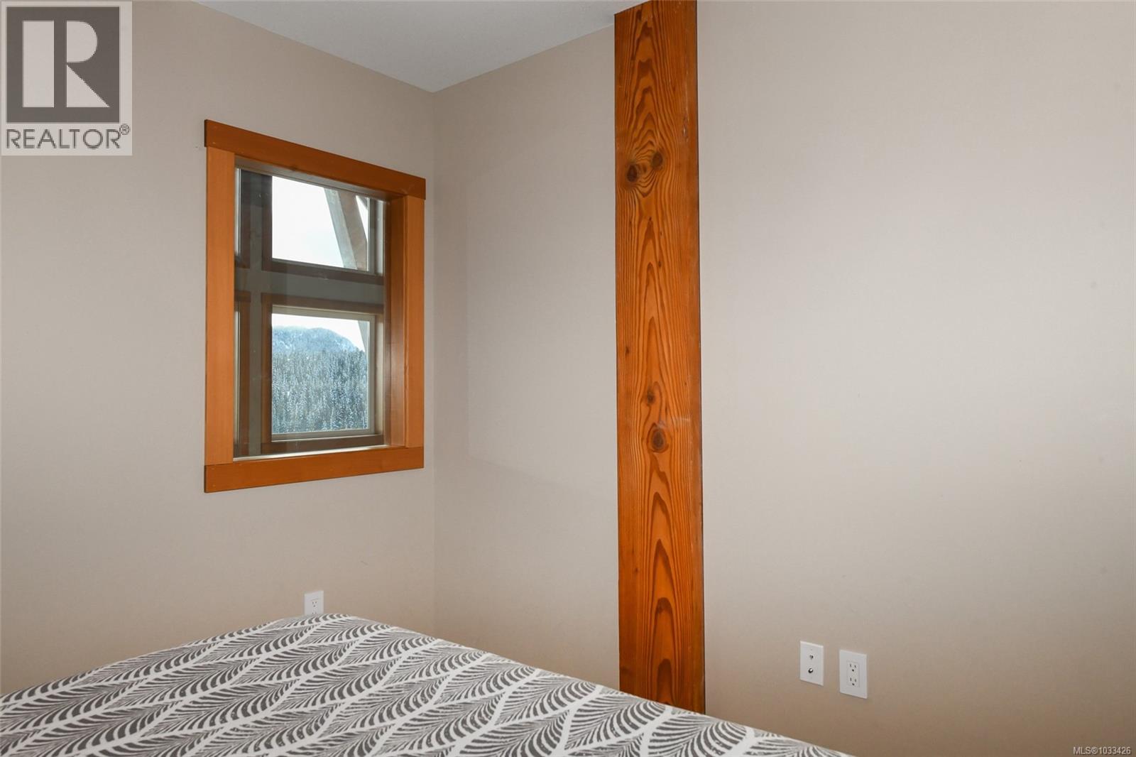 570 Arrowsmith Ridge - 36