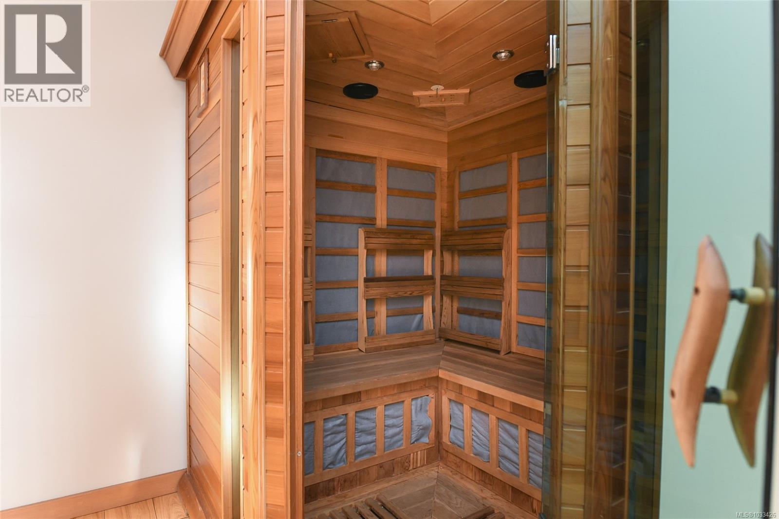 570 Arrowsmith Ridge - 55