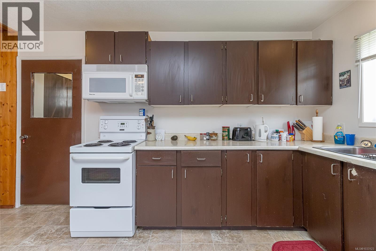 8138 Edmund St - 11