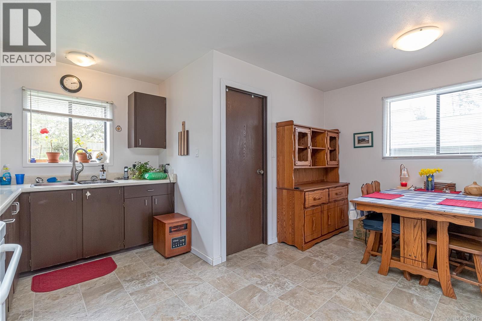 8138 Edmund St - 13