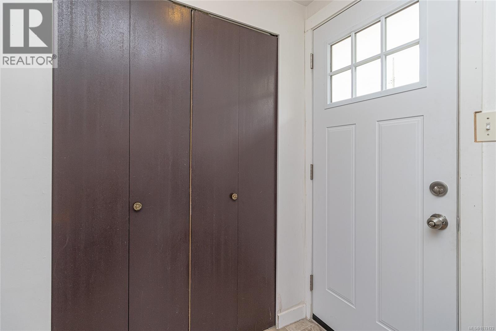 8138 Edmund St - 4
