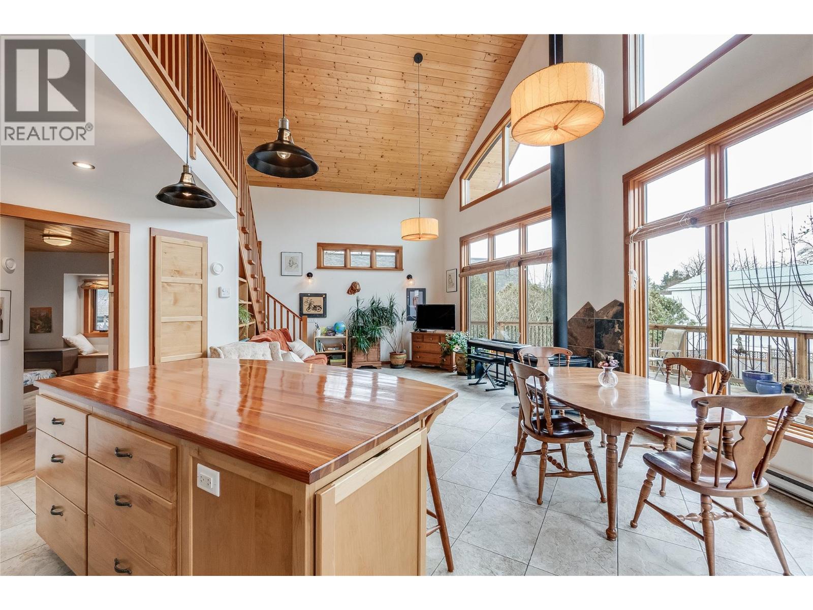 338 C Avenue - 11