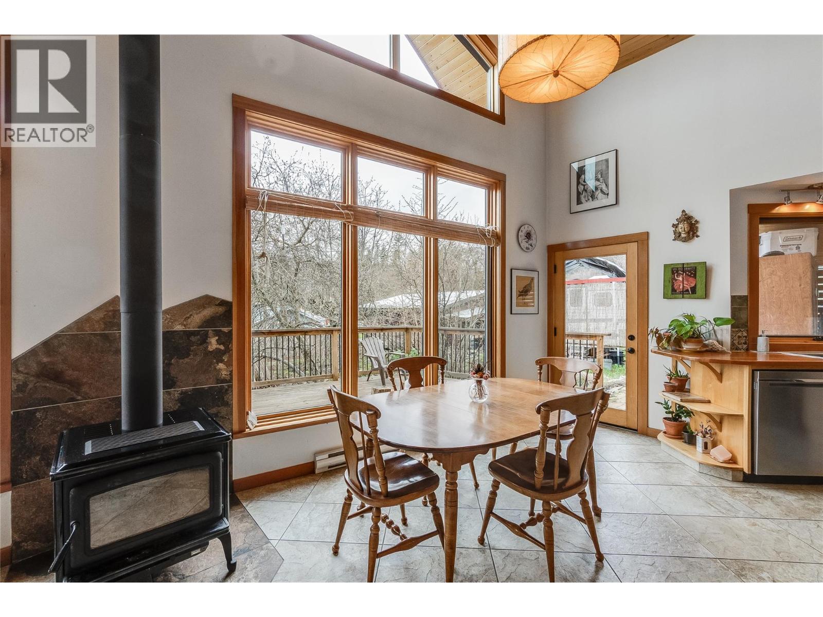 338 C Avenue - 18