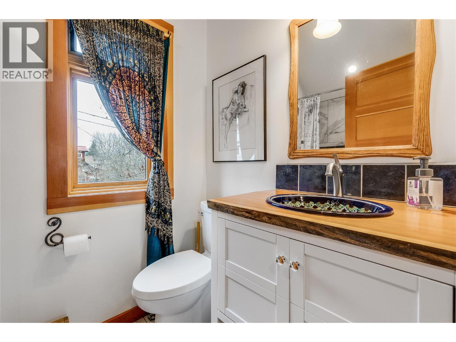 338 C Avenue - 34