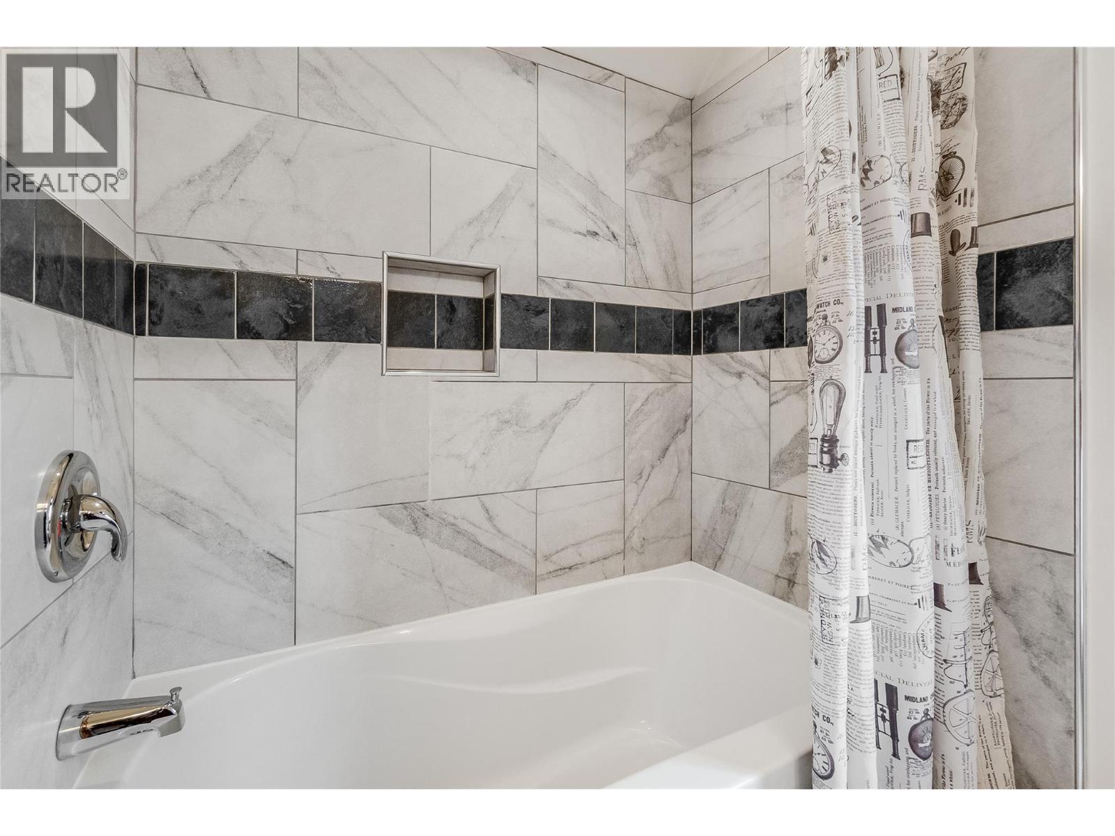 338 C Avenue - 35