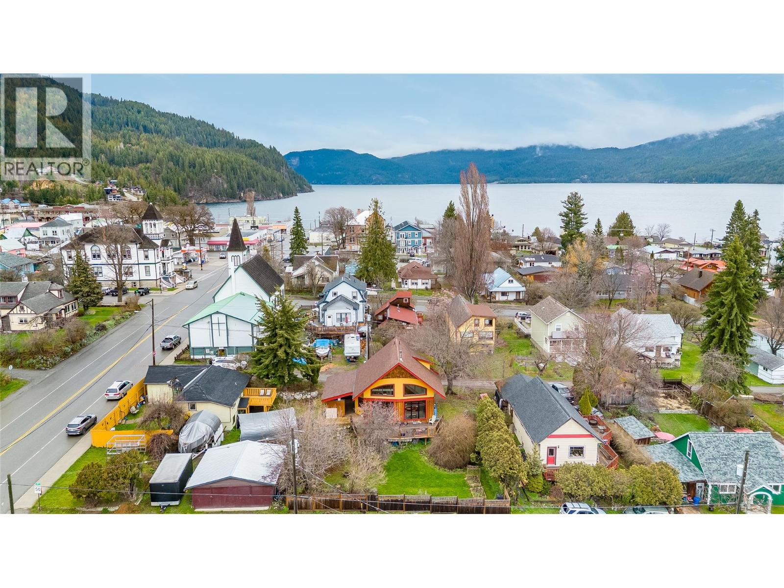 338 C Avenue - 6