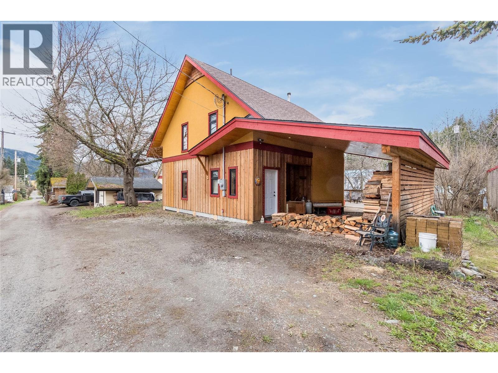338 C Avenue - 8