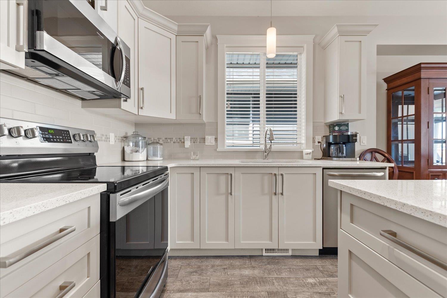 House in Chilliwack - Image 14