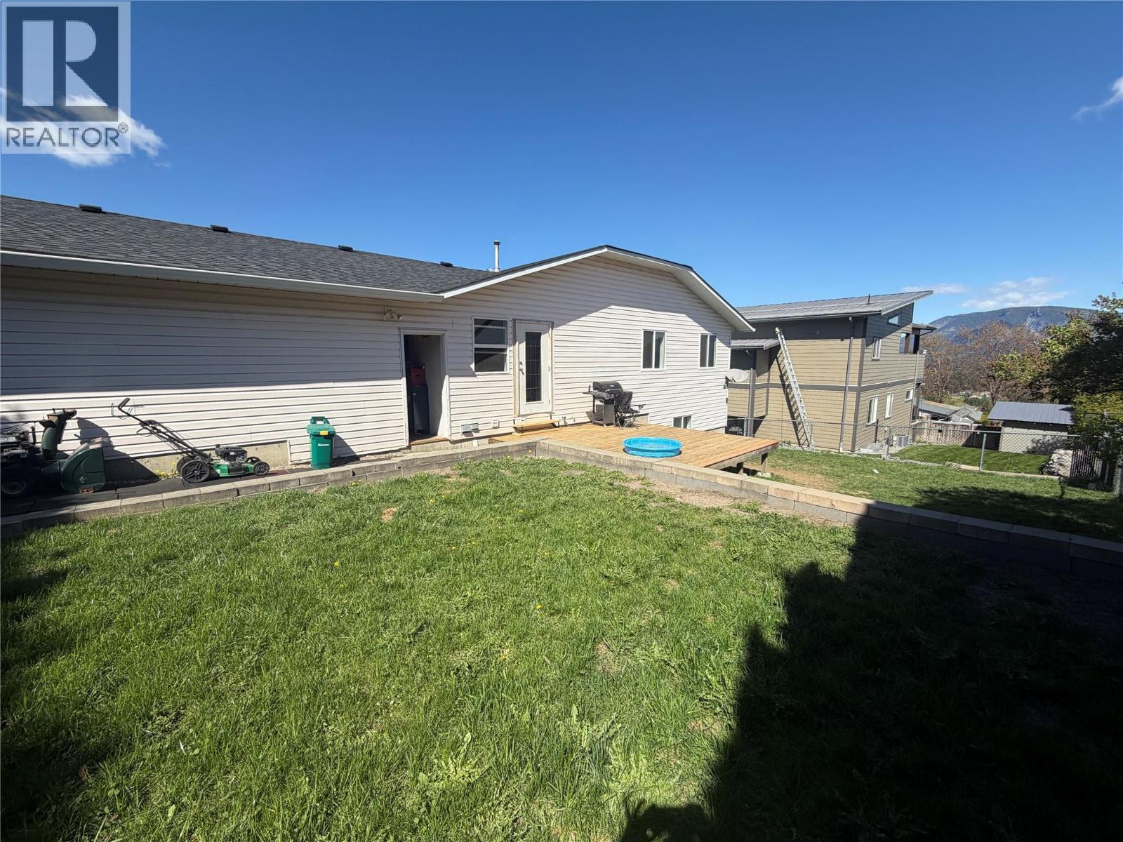 430 20 Street SE — photo 67