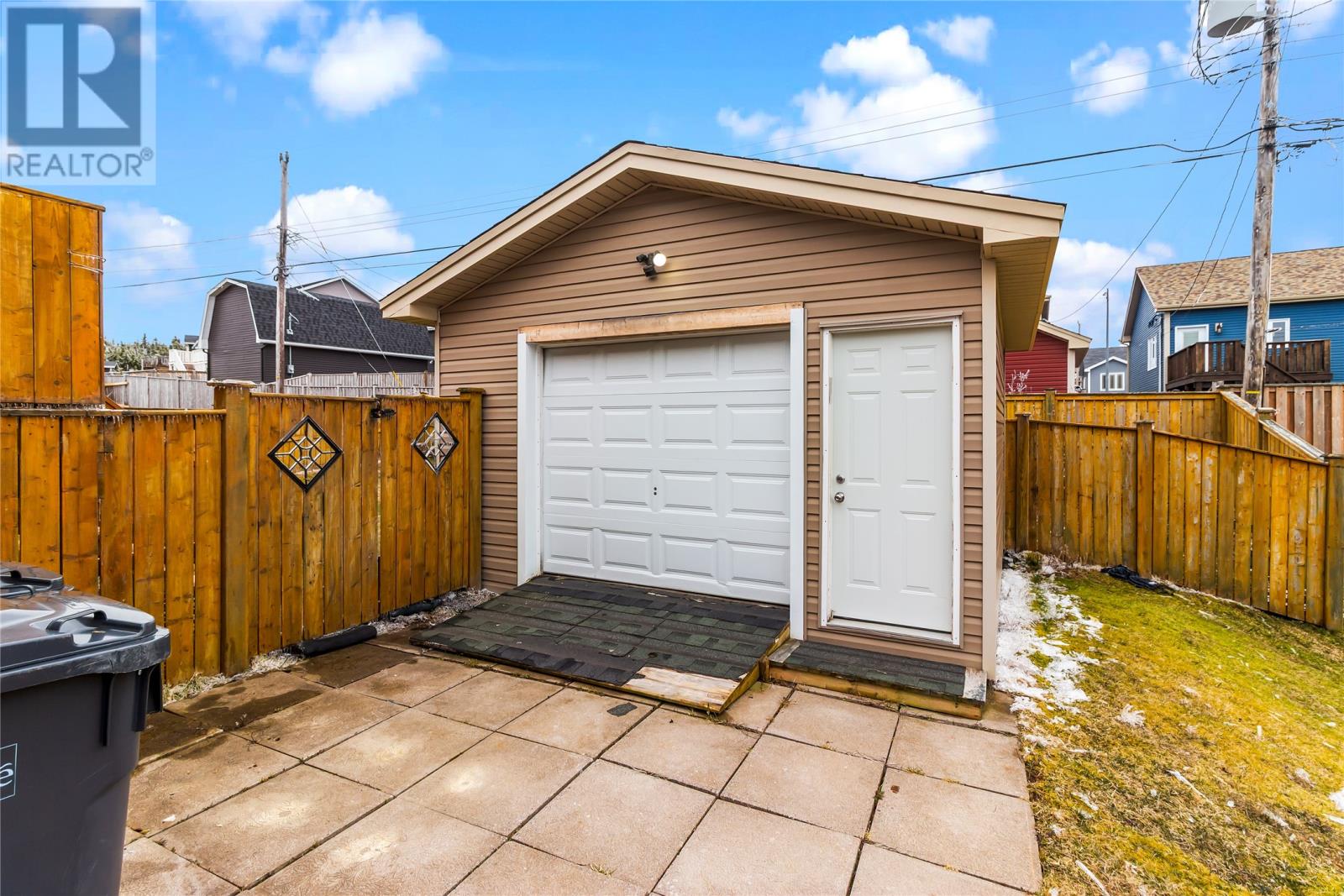 21 Morgan Avenue - 28