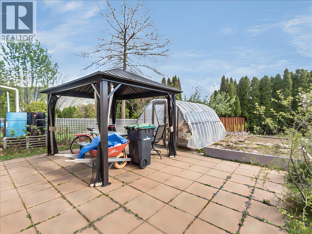 1486 37th Street - 12