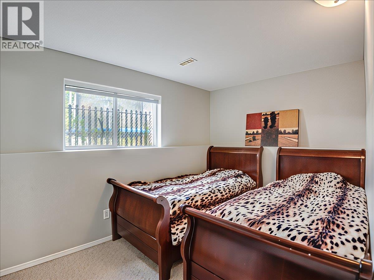 1486 37th Street - 61