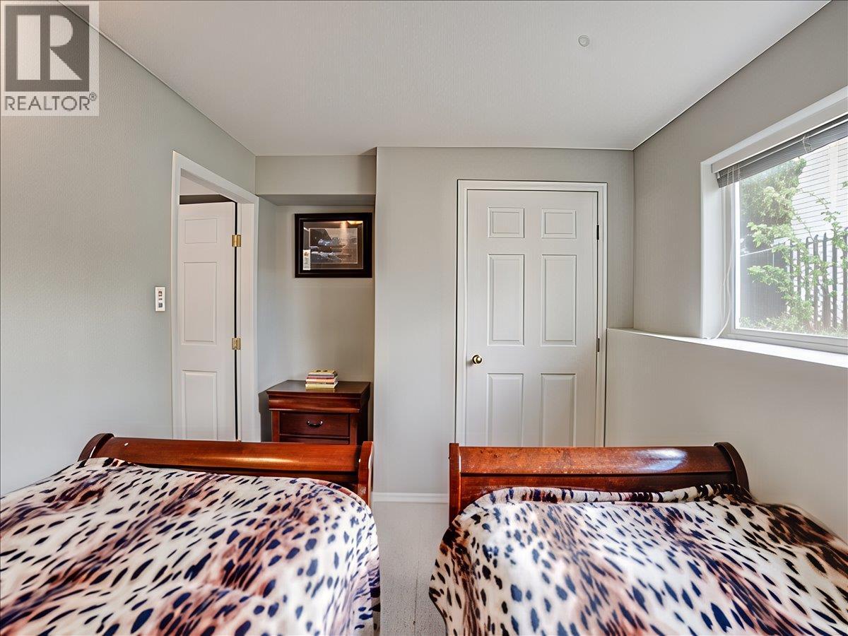 1486 37th Street - 62