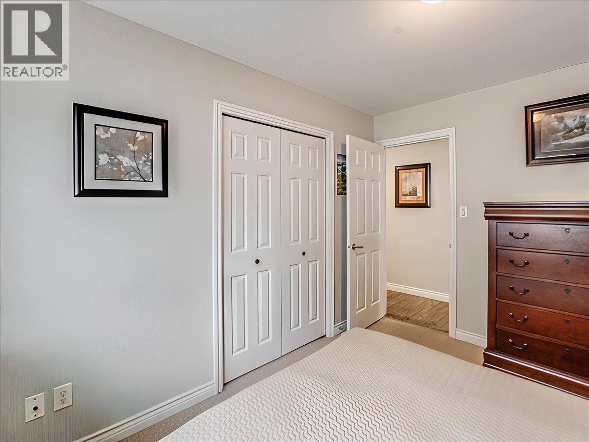 1486 37th Street - 40