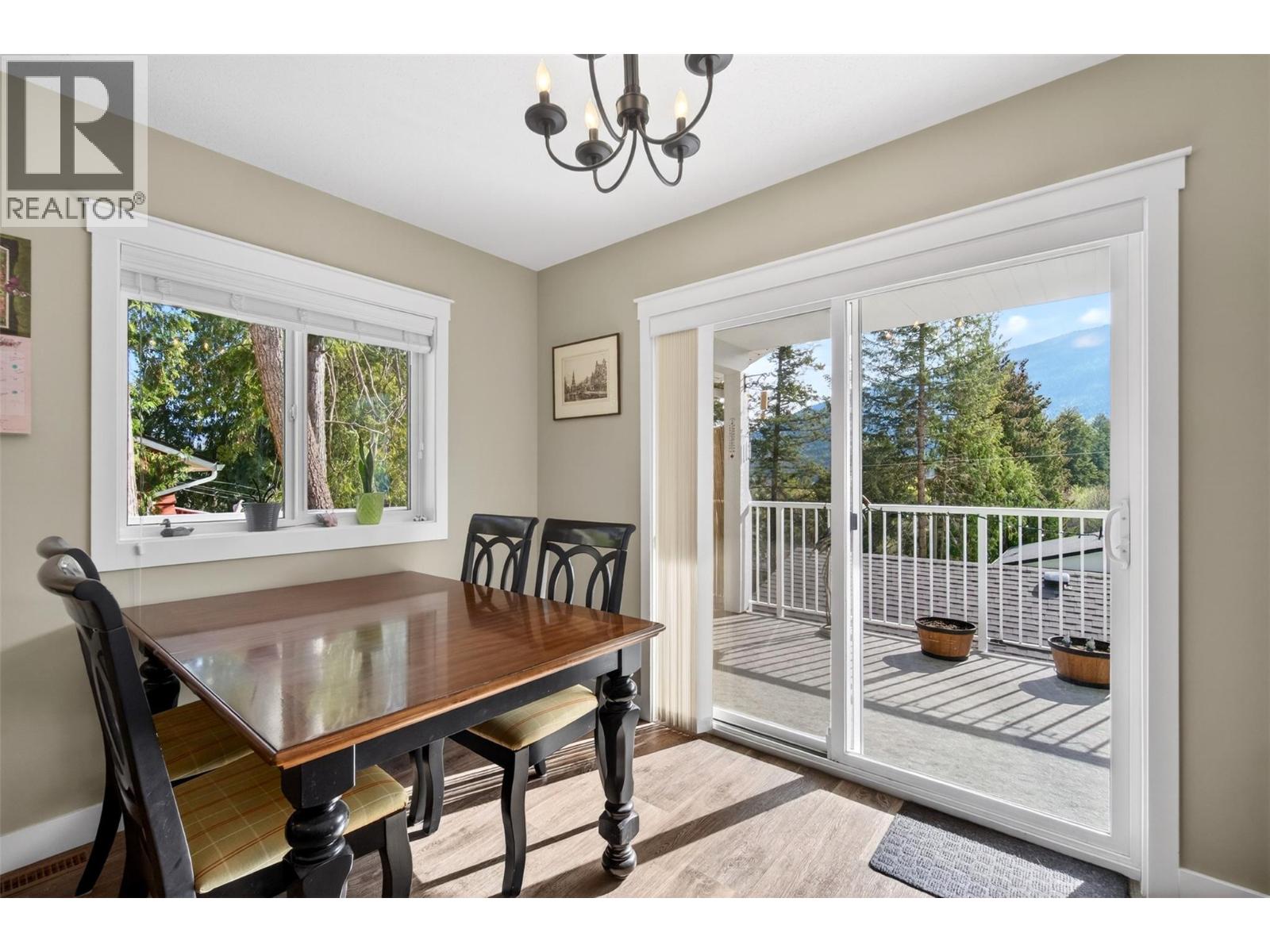 6841 46 Street NE - 14