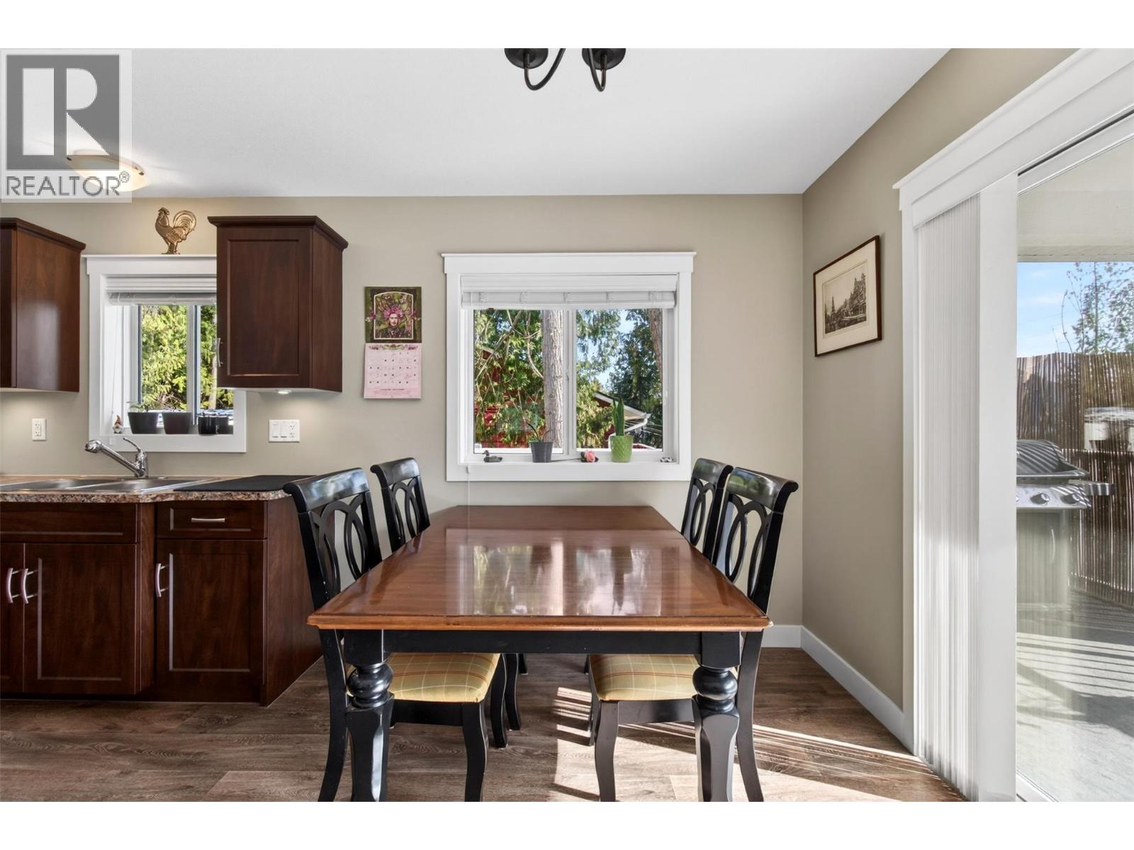 6841 46 Street NE - 15