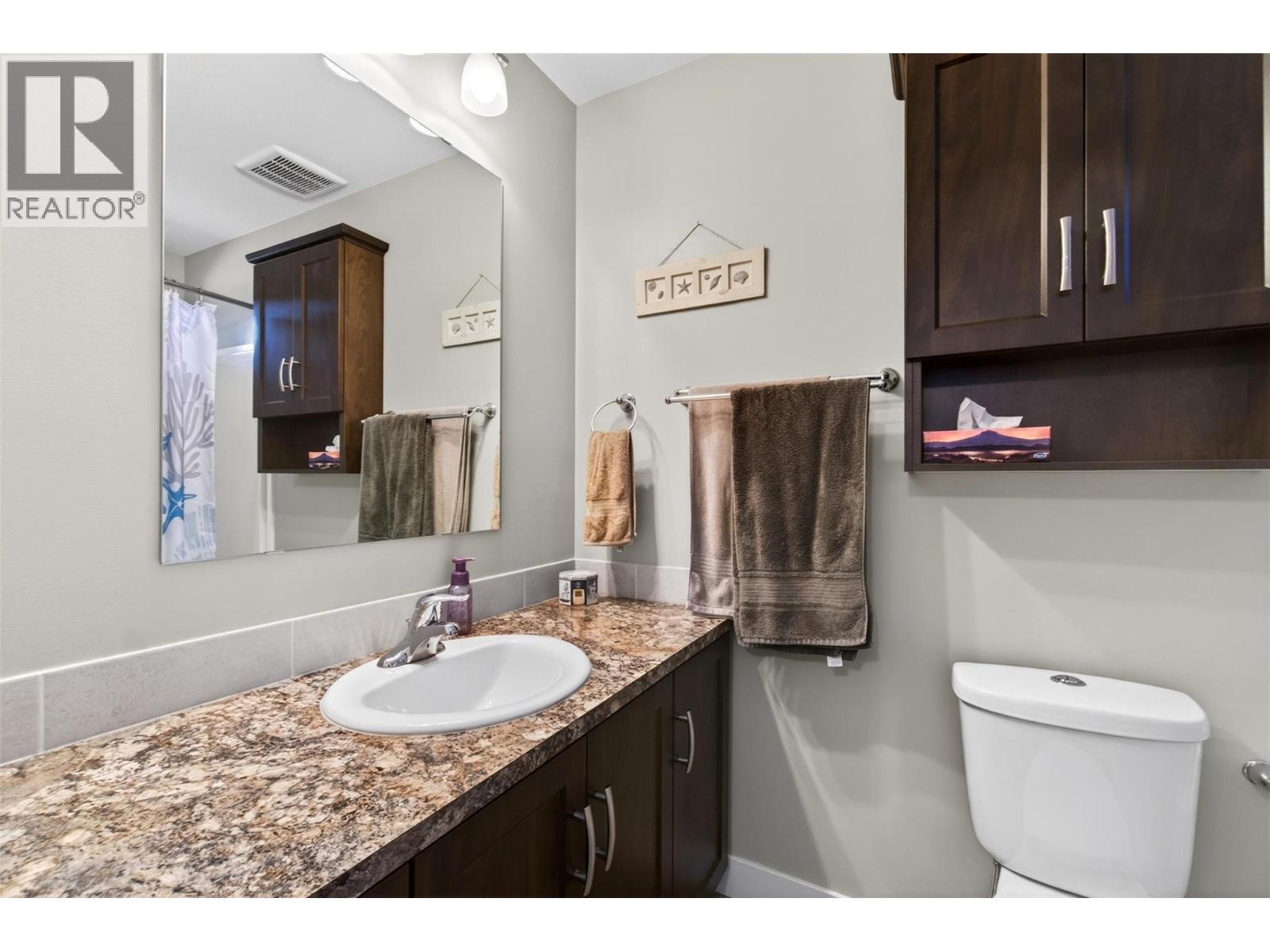 6841 46 Street NE - 23