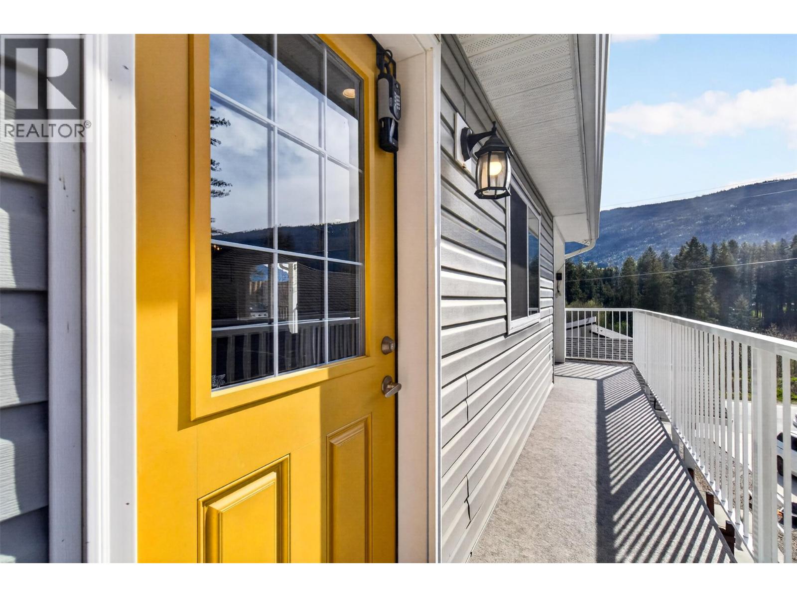 6841 46 Street NE - 31