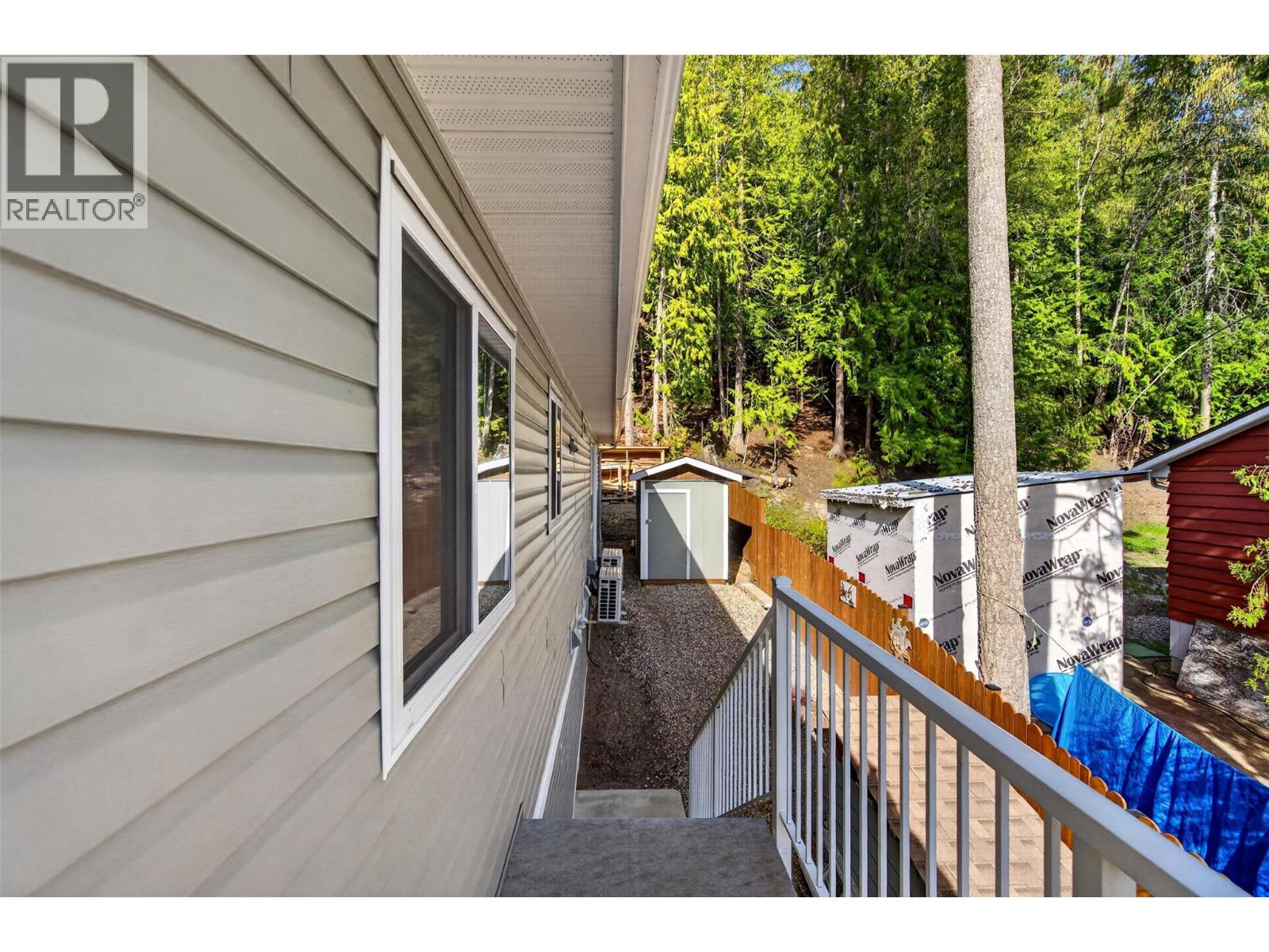 6841 46 Street NE - 37