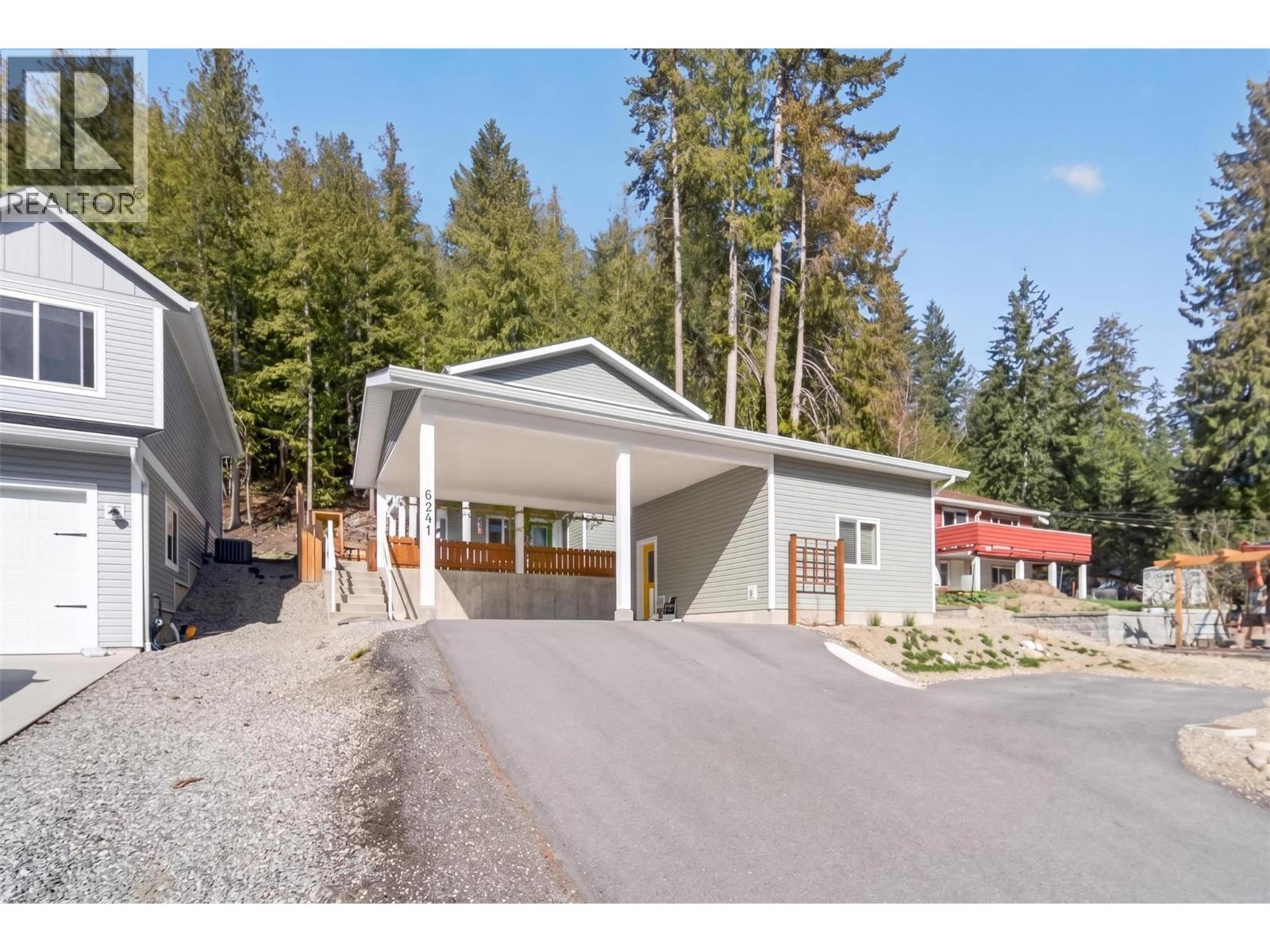 6841 46 Street NE - 53