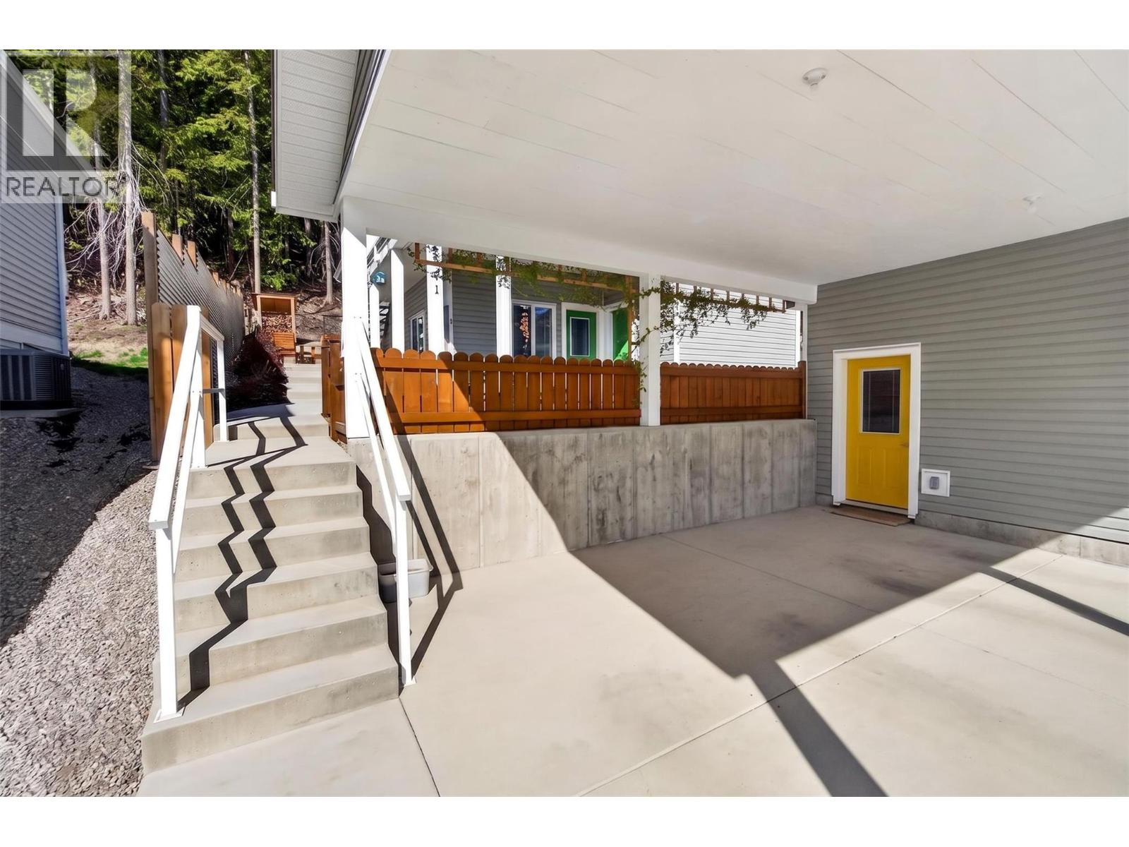 6841 46 Street NE - 59