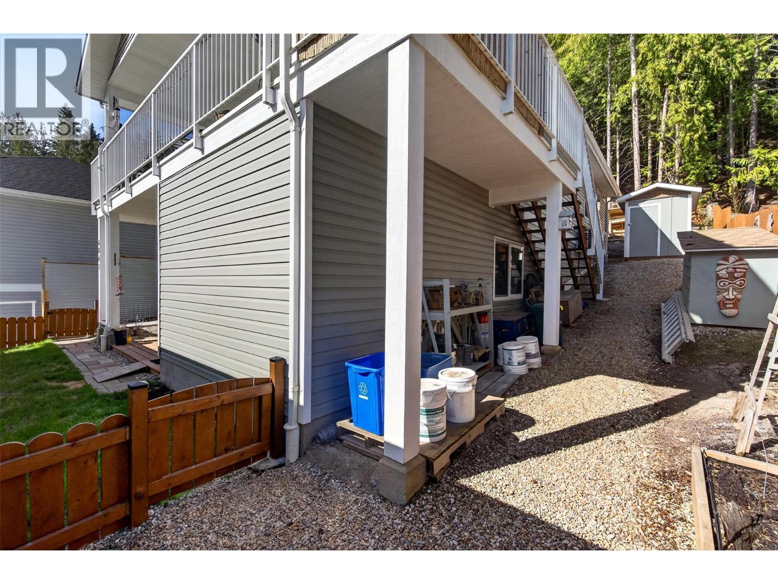 6841 46 Street NE - 67