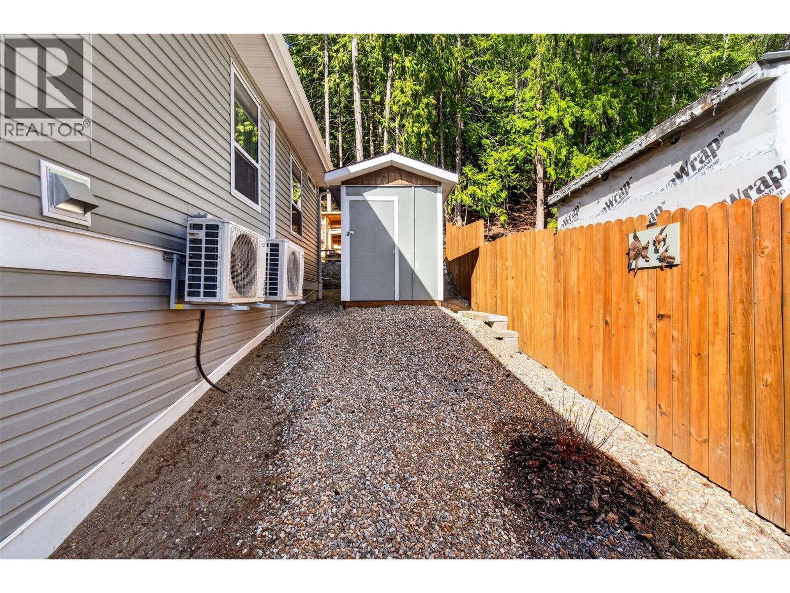 6841 46 Street NE - 68