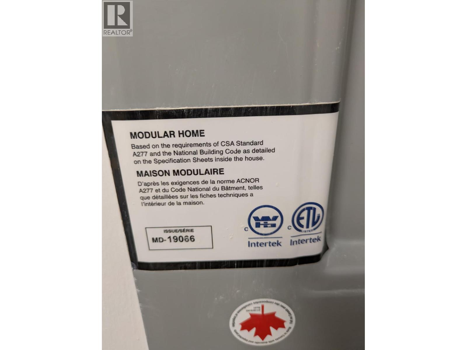 6841 46 Street NE - 79